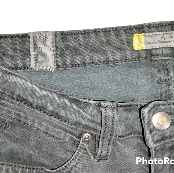 Vintage Black Aura Brand Jeans: Mid-Rise - Picture 5 of 13